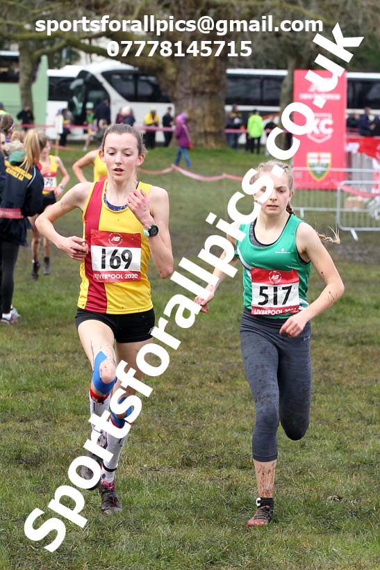 Intermediate girls, 2020 New Balance English Schools Champs., Sefton Park, Liverpool. Photo: David T. Hewitson/Sports for All Pics